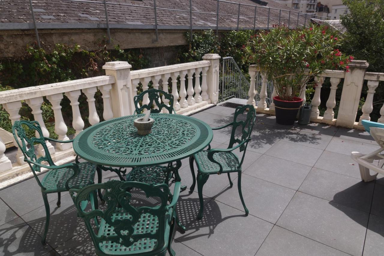 アンジェ72M² Avec Terrasse Dans Demeure Angevine De 2 Etagesアパートメント エクステリア 写真